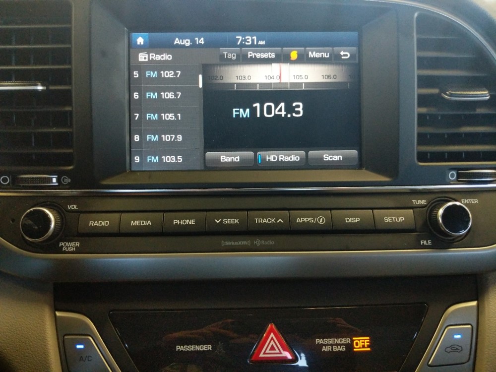 2018 Hyundai Elantra - Stereo Package