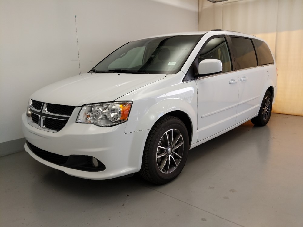 Used 2017 Dodge Grand Caravan Driver Front Bumper