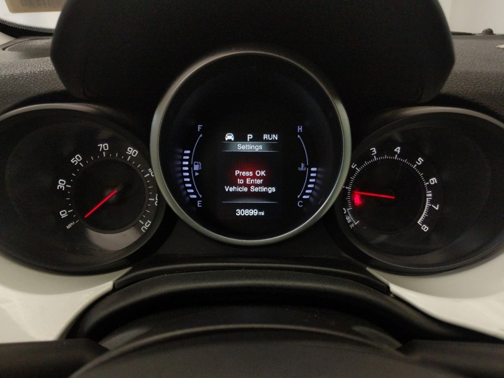 2016 FIAT 500X - Odometer Close Up