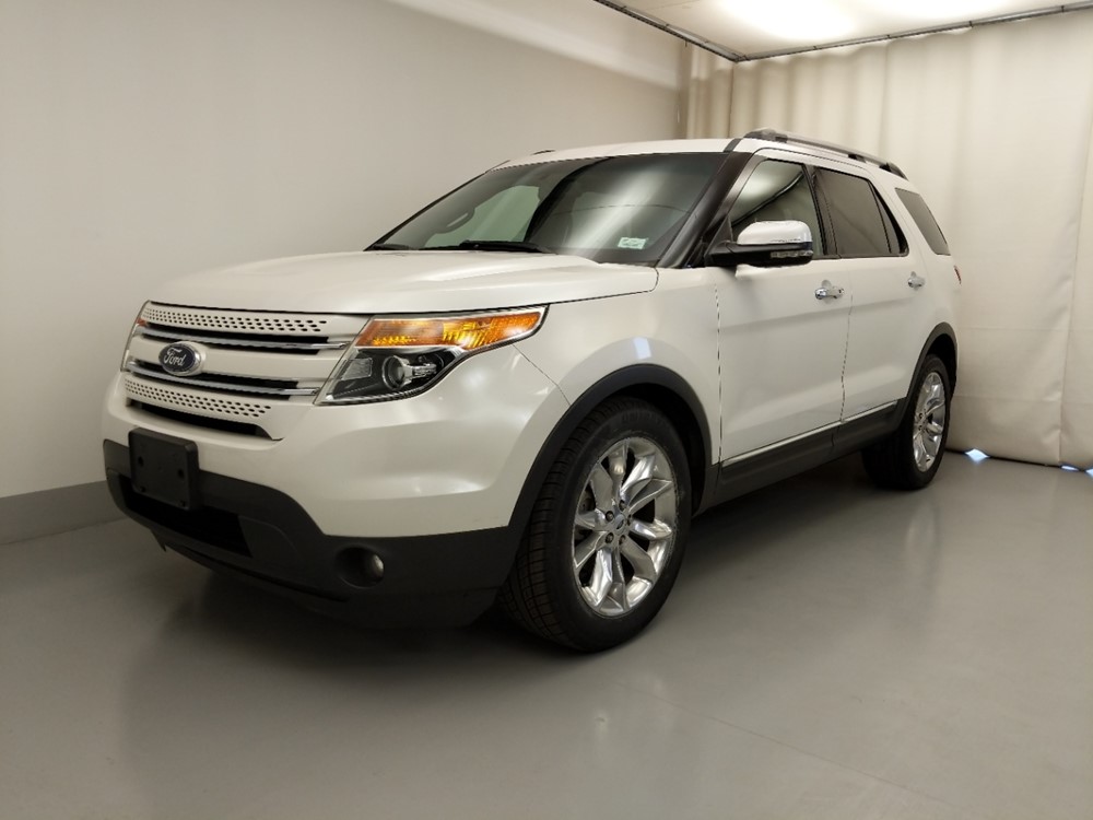 Used 2013 Ford Explorer Driver Front Bumper
