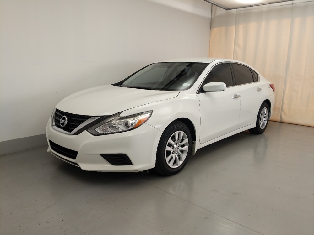 Used 2016 Nissan Altima Driver Front Bumper