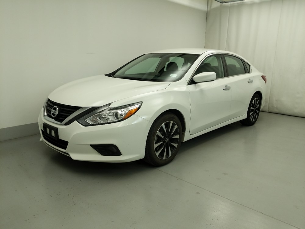 Used 2018 Nissan Altima Driver Front Bumper