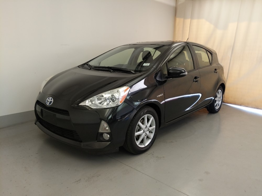 Used 2013 Toyota Prius Driver Front Bumper