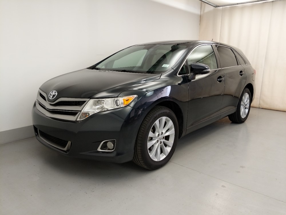 Used 2013 Toyota Venza Driver Front Bumper