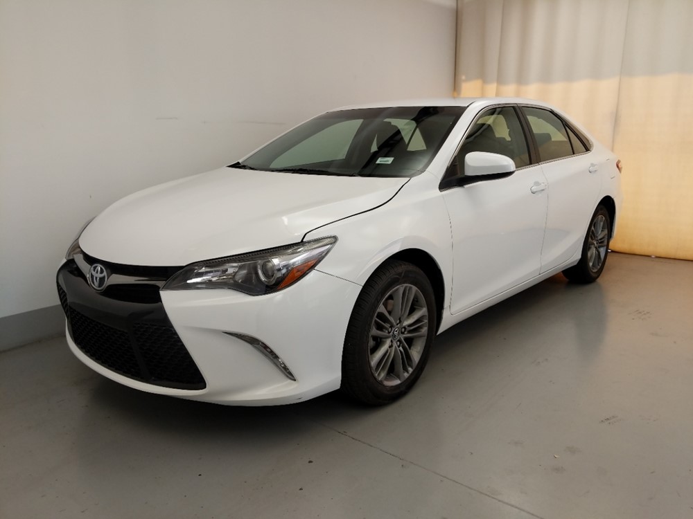 Used 2017 Toyota Camry Driver Front Bumper