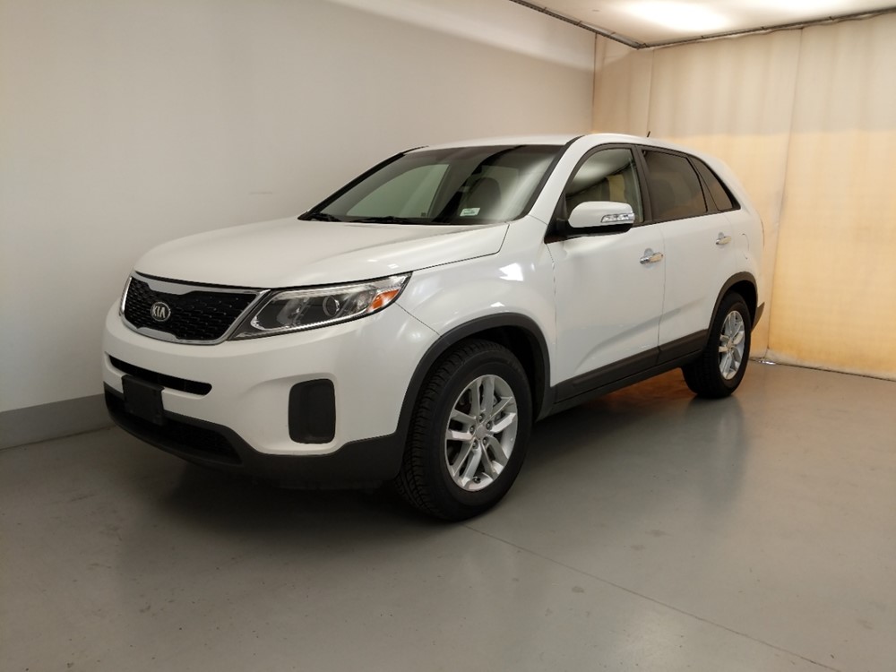 Used 2015 Kia Sorento Driver Front Bumper