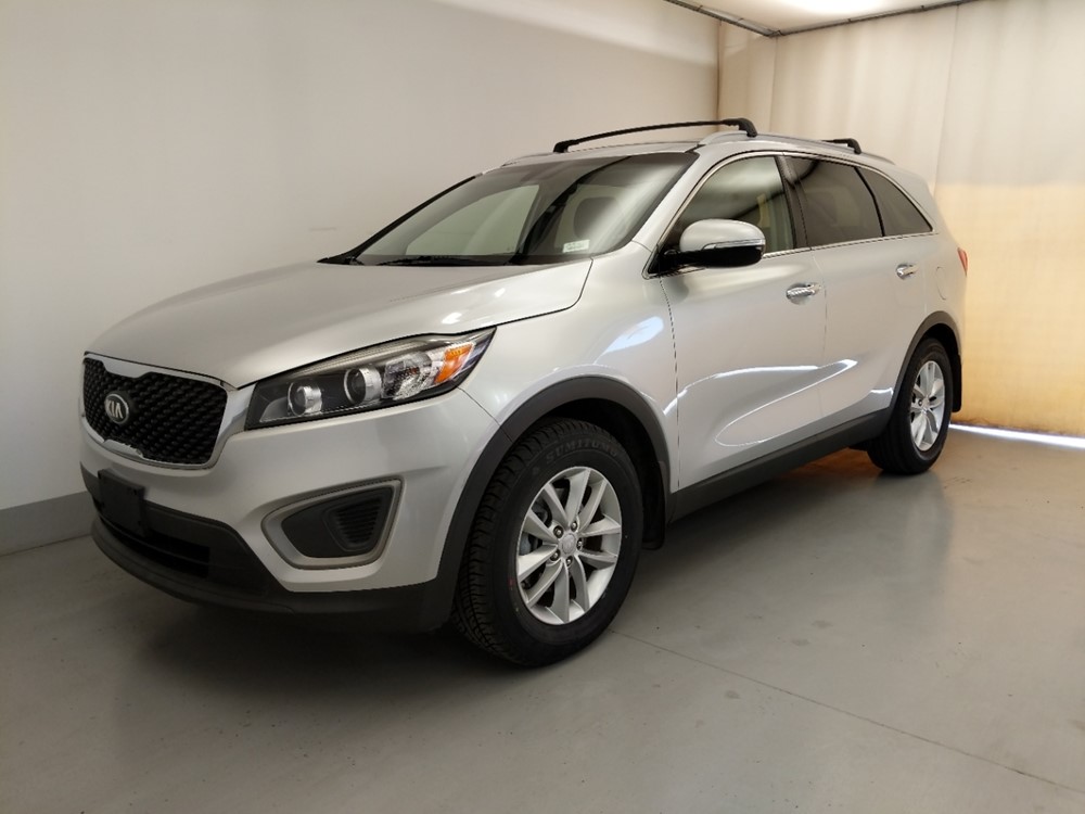 Used 2016 Kia Sorento Driver Front Bumper