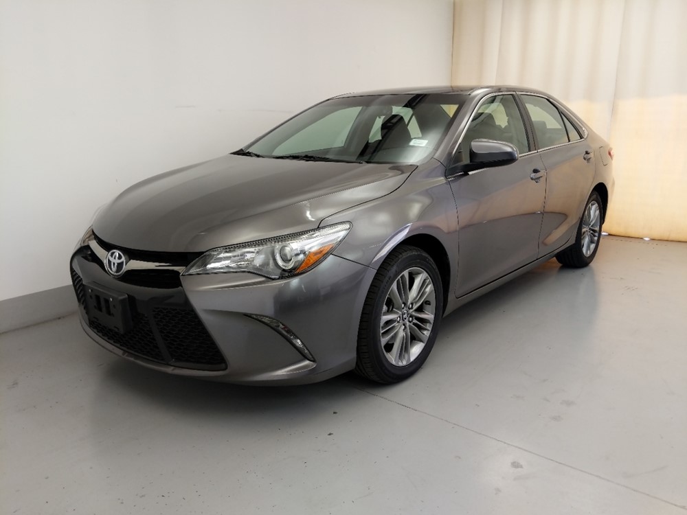 Used 2017 Toyota Camry Driver Front Bumper