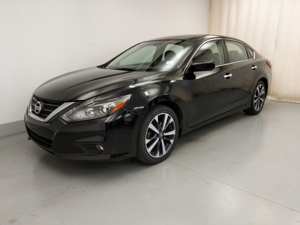 Used 2017 Nissan Altima Driver Front Bumper