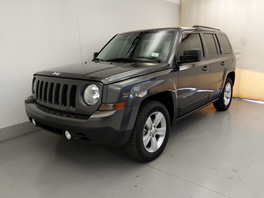 Used 2016 Jeep Patriot Driver Front Bumper