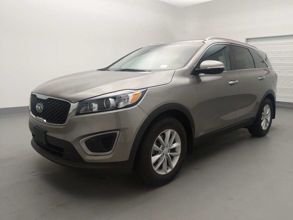 Used 2017 Kia Sorento Driver Front Bumper