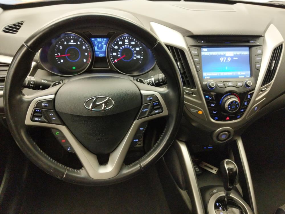 2013 Hyundai Veloster - Driver Dash
