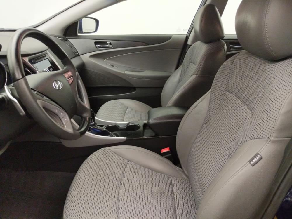 2011 Hyundai Sonata - Driver Front Seat