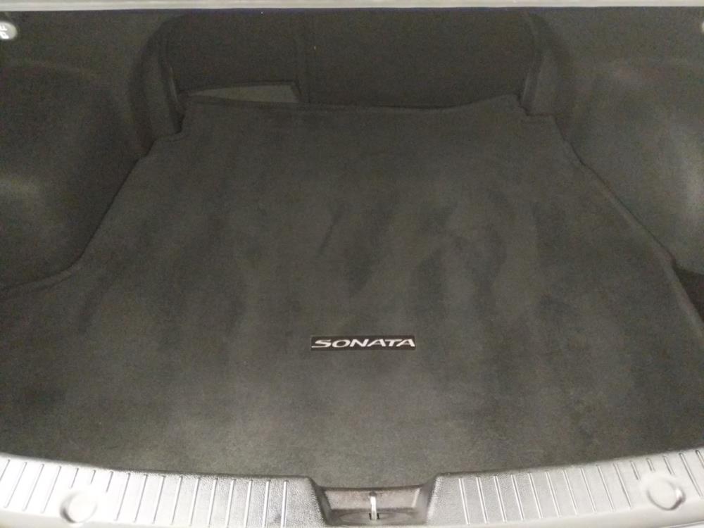 2011 Hyundai Sonata - Trunk