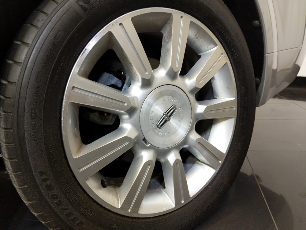 2012 Lincoln MKZ - Wheel