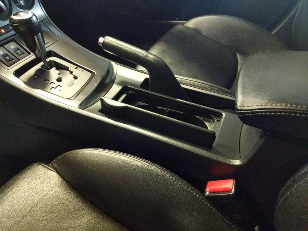 2012 Mazda Mazda3 - Center Console/Cup Holders