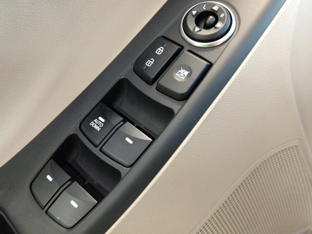 2015 Hyundai Elantra - Driver Power Windows/Lock Control