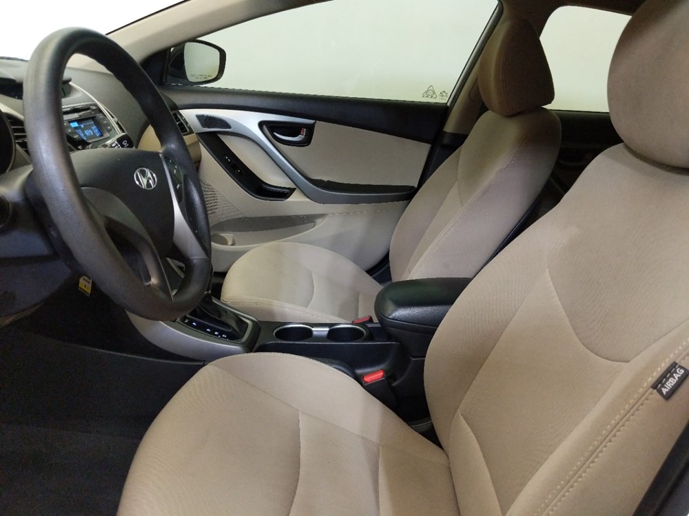 2015 Hyundai Elantra - Driver Front Seat
