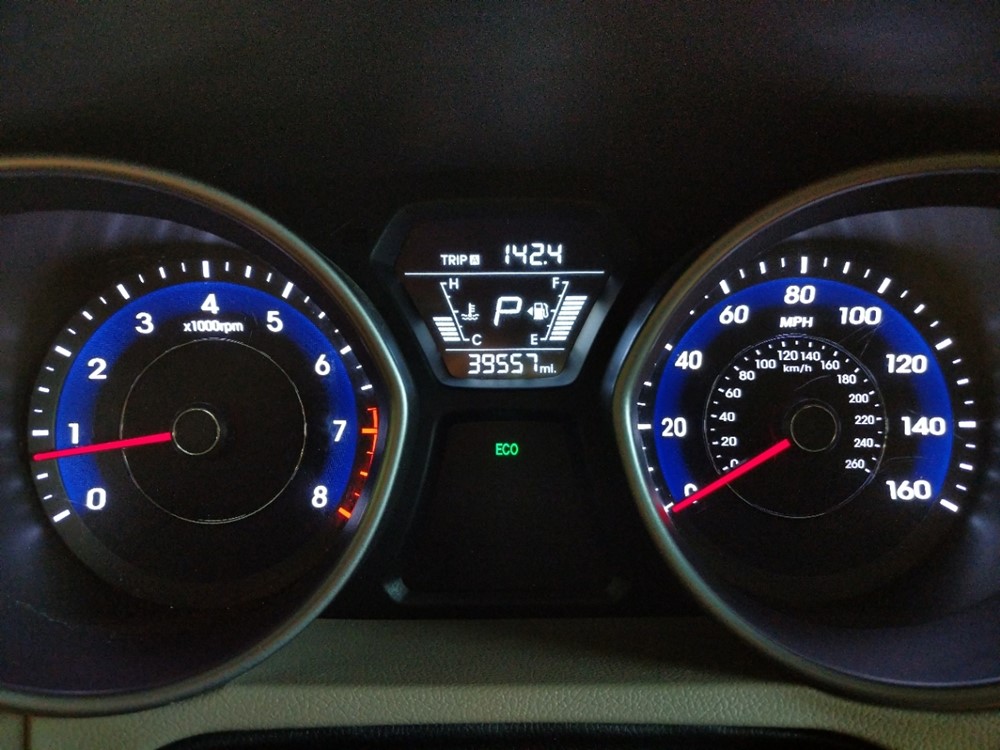 2015 Hyundai Elantra - Odometer Close Up