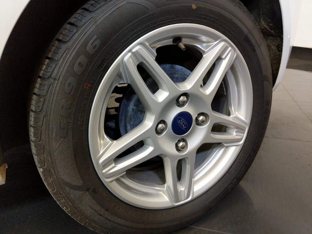 2017 Ford Fiesta - Wheel