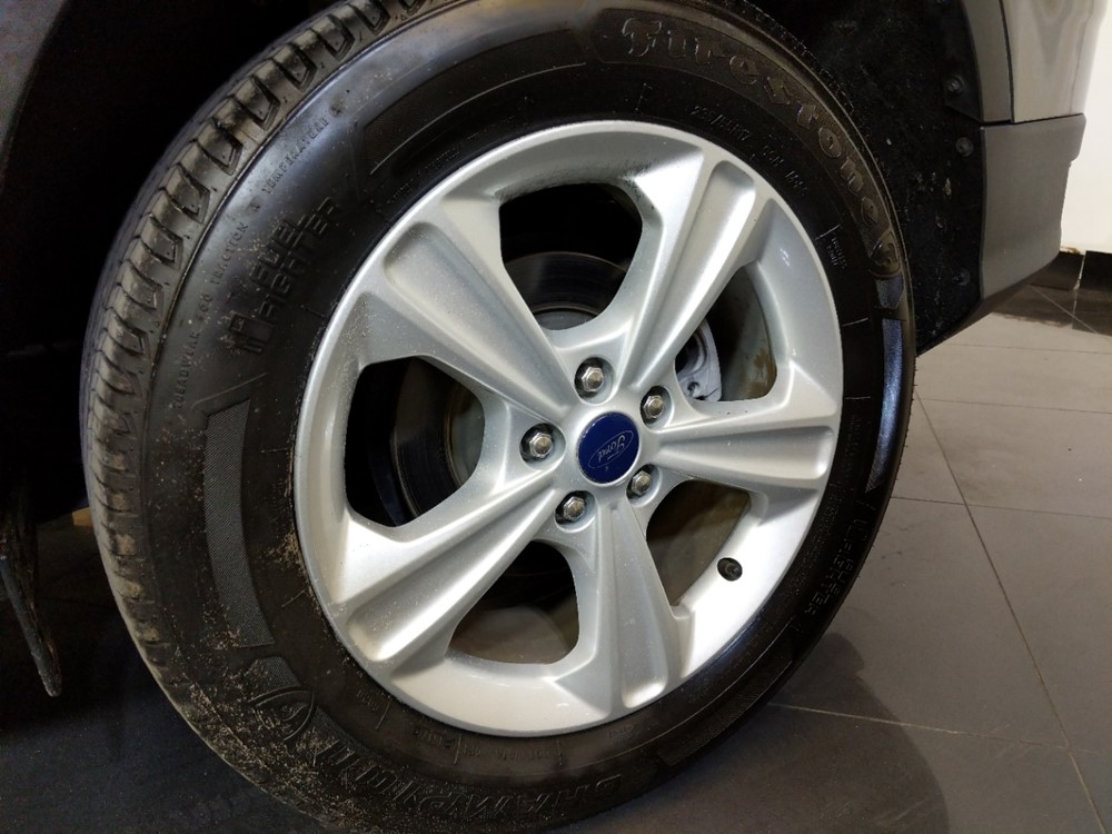 2016 Ford Escape - Wheel