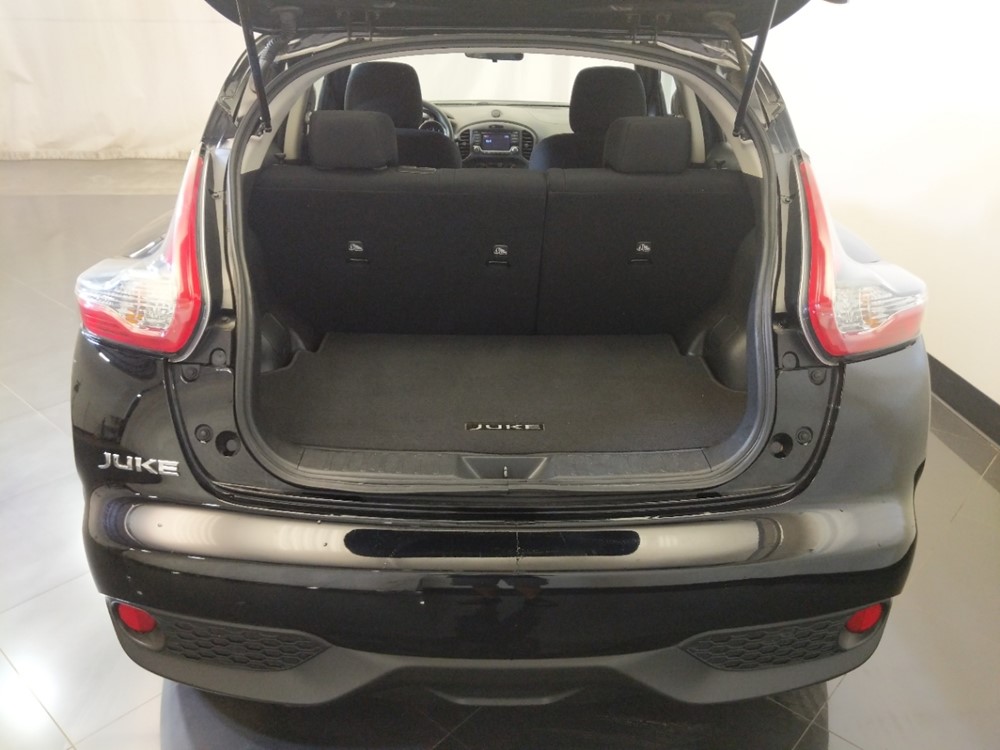 2017 Nissan JUKE - Trunk