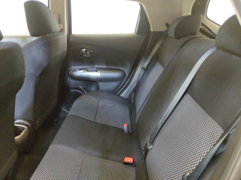 2017 Nissan JUKE - Driver Rear Seat
