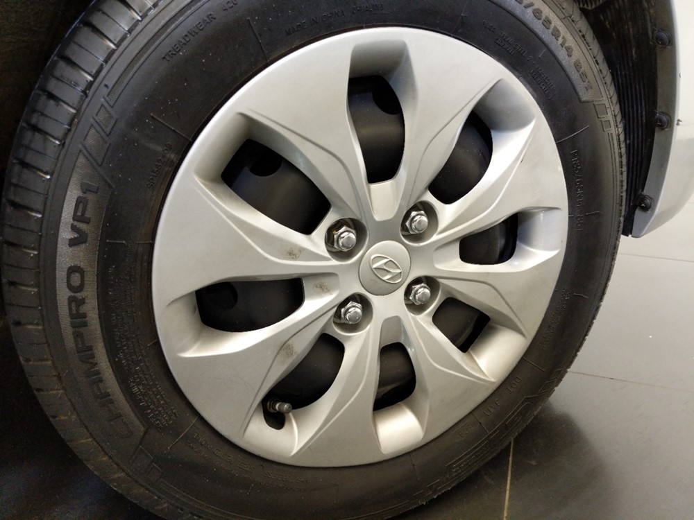 2016 Hyundai Accent - Wheel