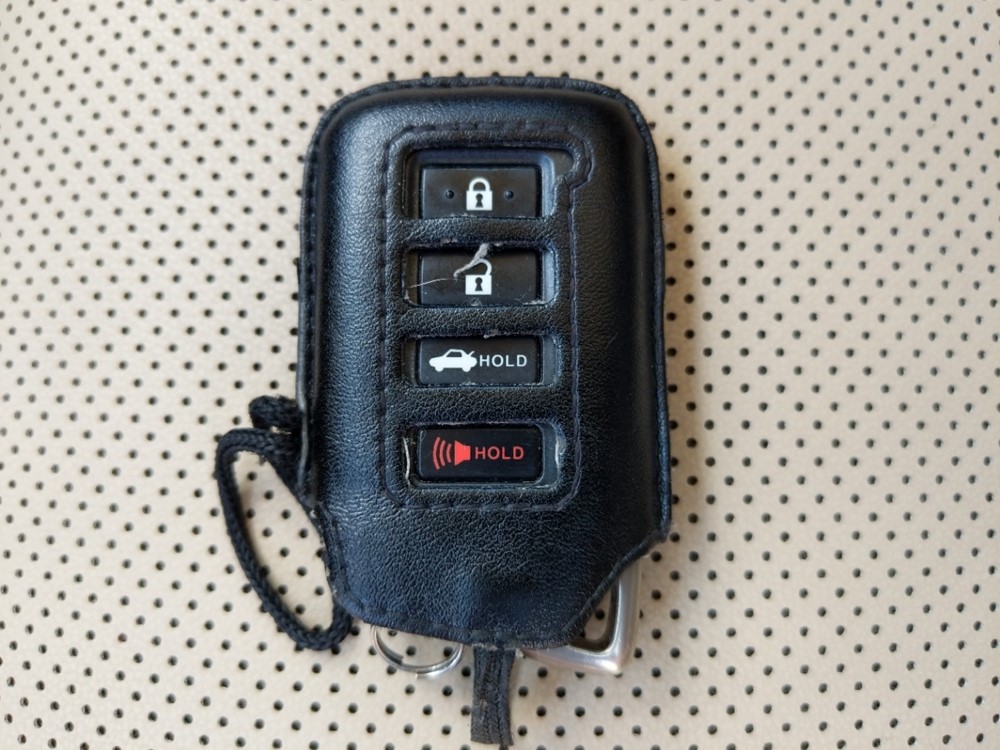 2016 Lexus IS 200t - Keys