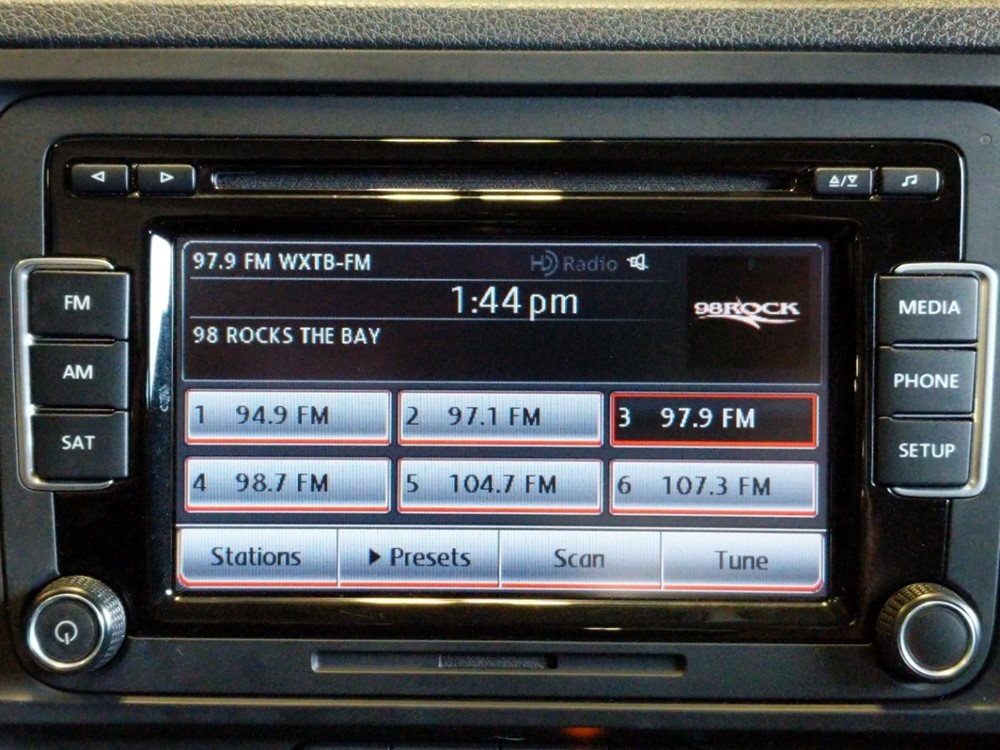 2015 Volkswagen Jetta - Stereo Package