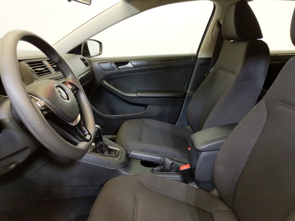 2015 Volkswagen Jetta - Driver Front Seat