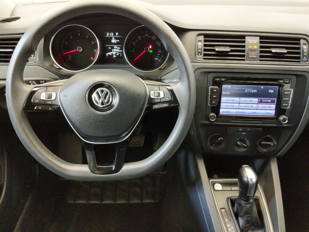 2015 Volkswagen Jetta - Driver Dash