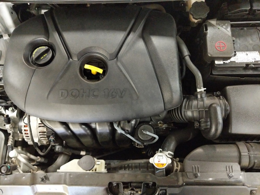 2016 Hyundai Elantra - Engine