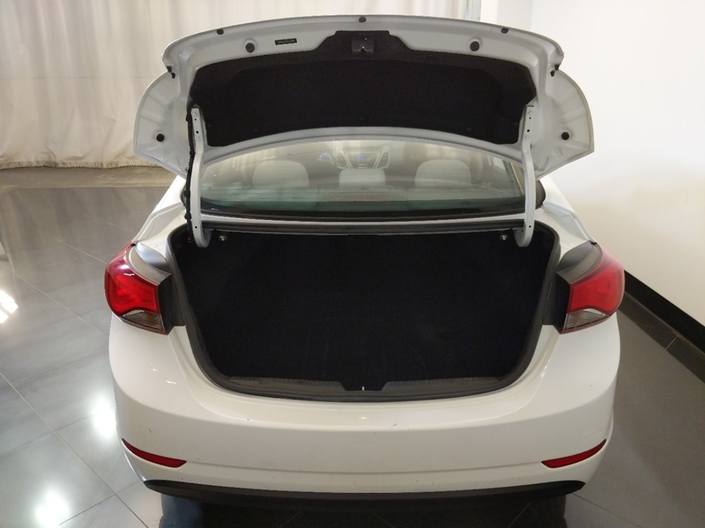 2016 Hyundai Elantra - Trunk
