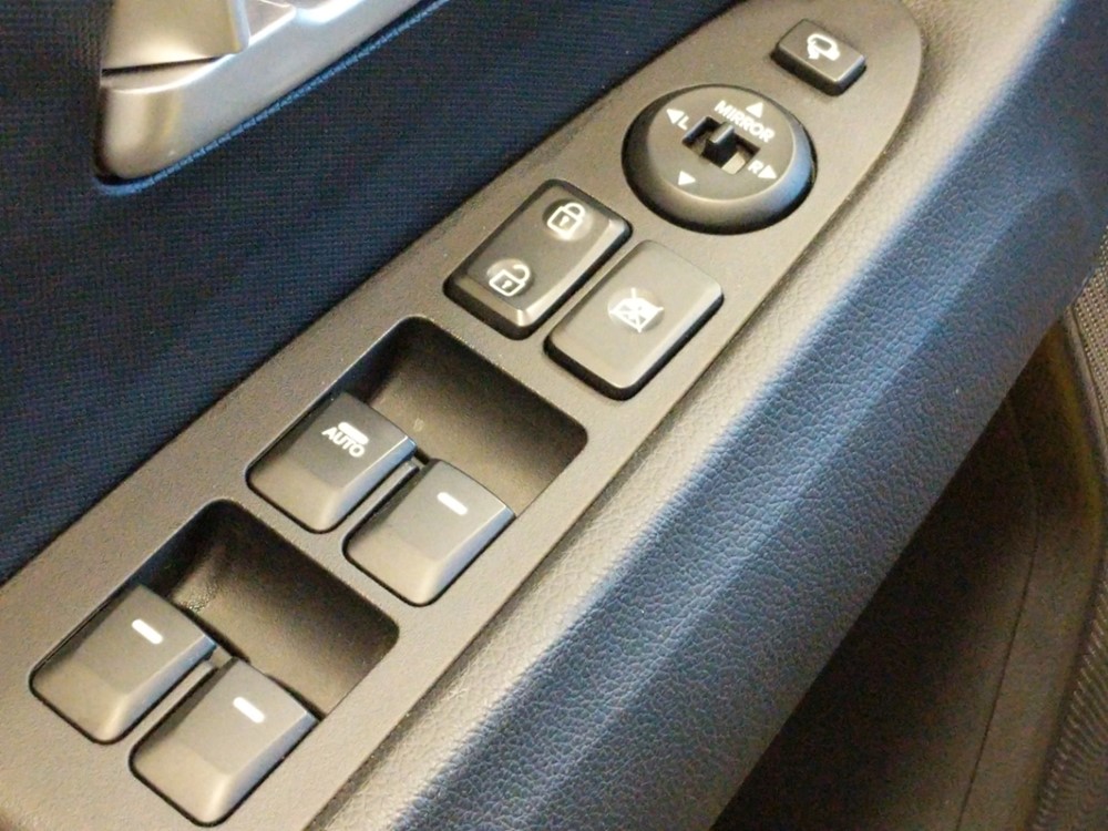 2015 Kia Sportage - Driver Power Windows/Lock Control