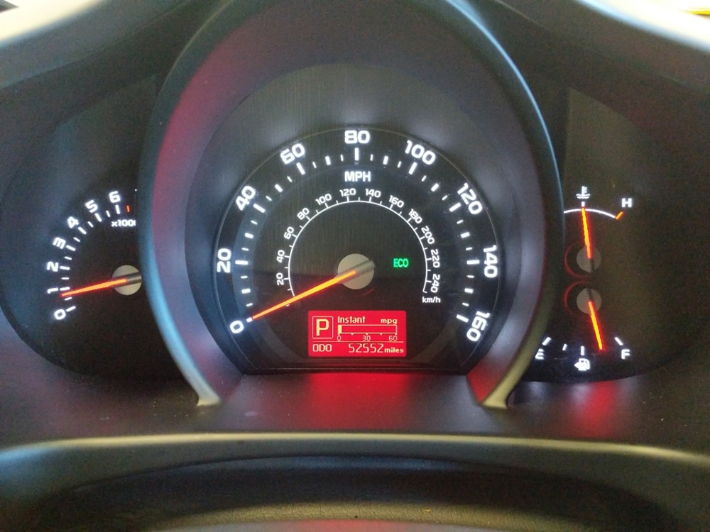 2015 Kia Sportage - Odometer Close Up