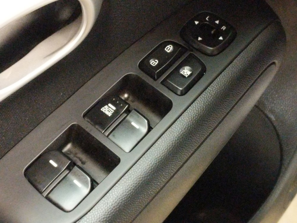 2015 Kia Soul - Driver Power Windows/Lock Control