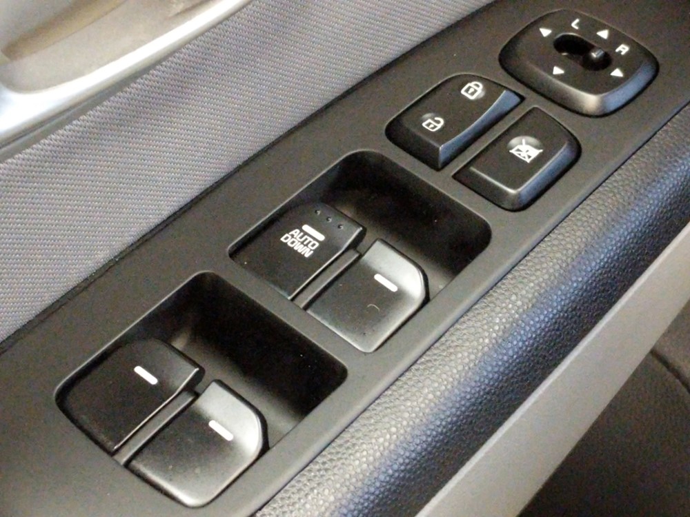 2015 Kia Soul - Driver Power Windows/Lock Control