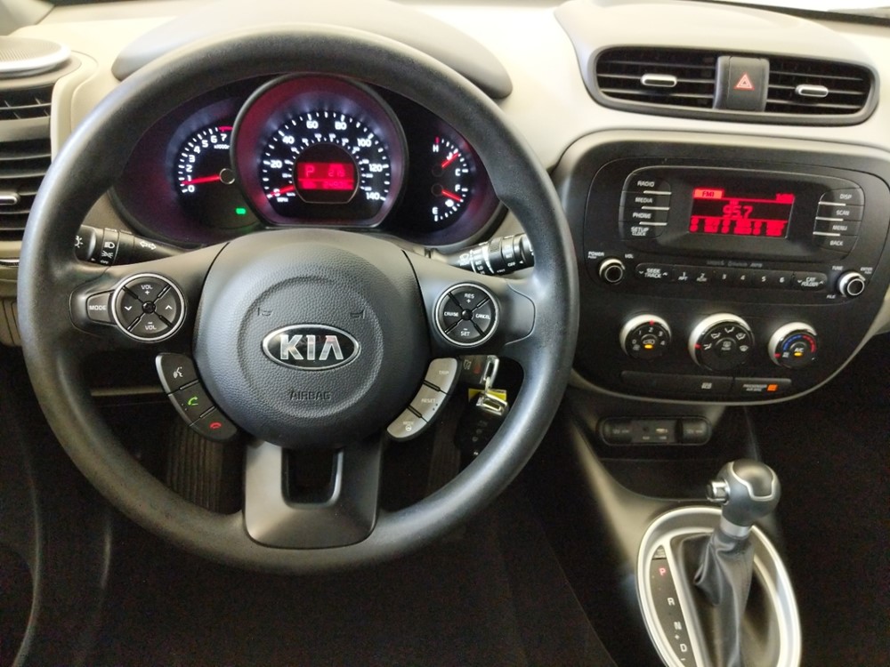 2015 Kia Soul - Driver Dash