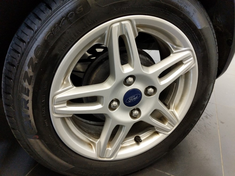 2017 Ford Fiesta - Wheel