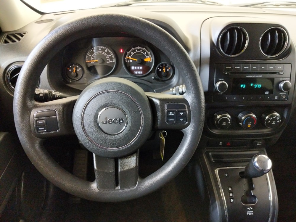 2015 Jeep Patriot - Driver Dash