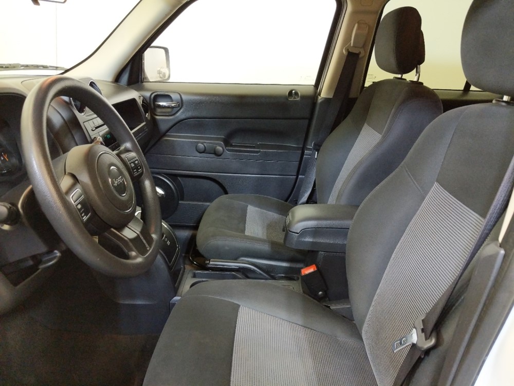 2015 Jeep Patriot - Driver Front Seat
