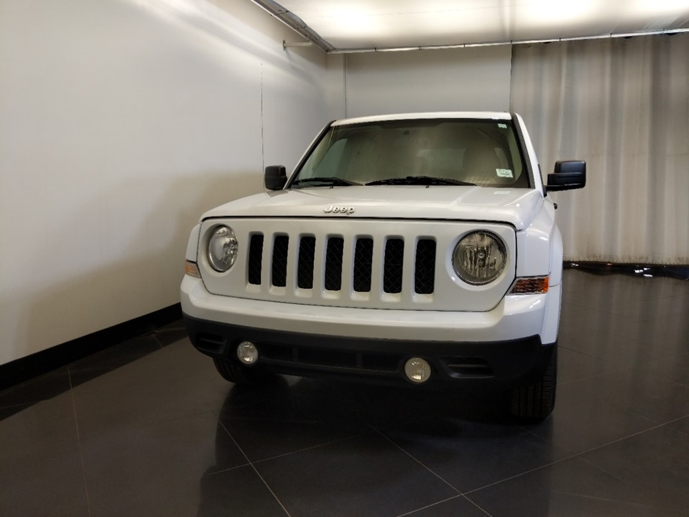 2015 Jeep Patriot - Driver Front Hood