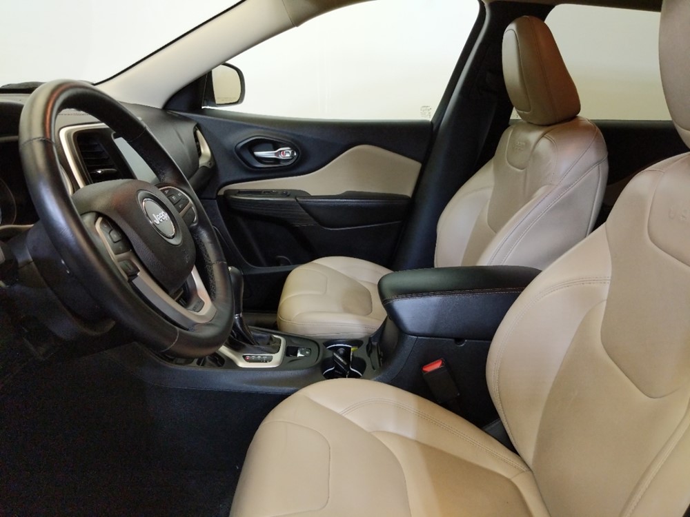 2015 Jeep Cherokee - Driver Front Seat