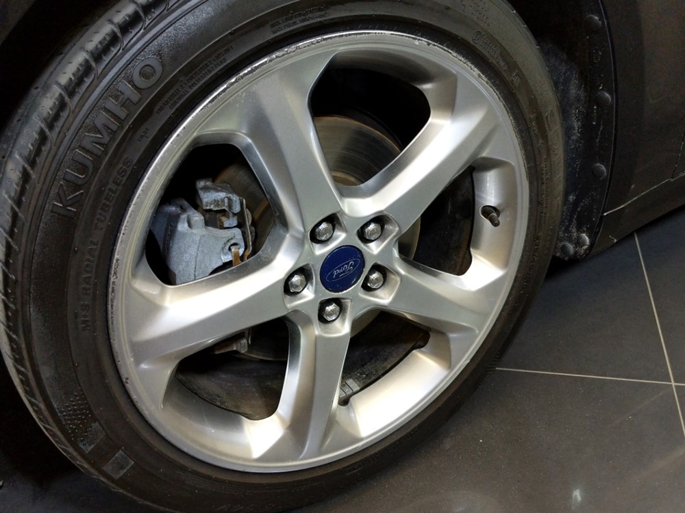 2014 Ford Fusion - Wheel