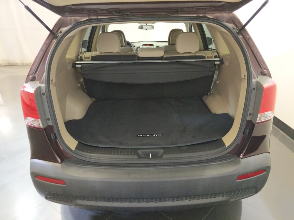 2012 Kia Sorento - Trunk