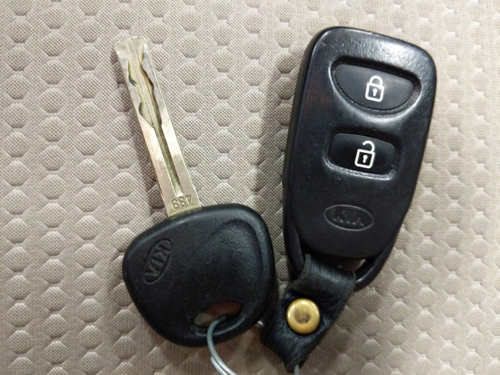 2012 Kia Sorento - Keys