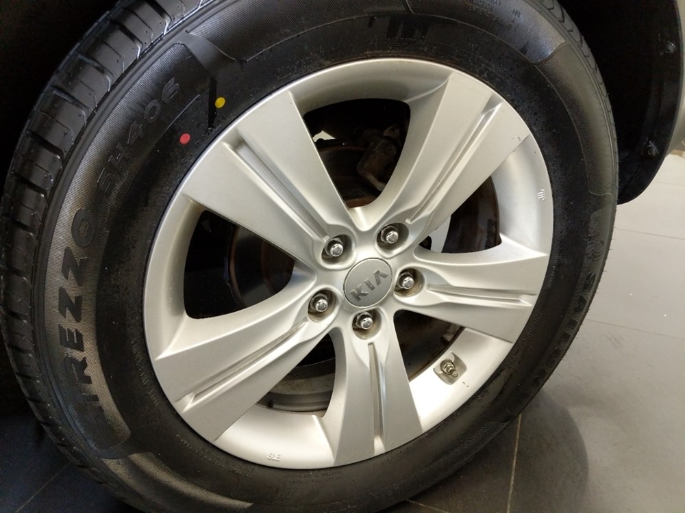 2012 Kia Sportage - Wheel
