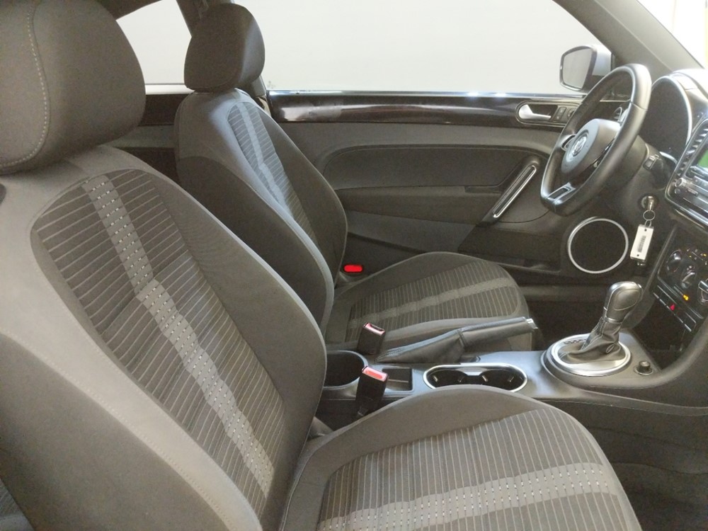 2012 Volkswagen Beetle - Driver Rear Seat