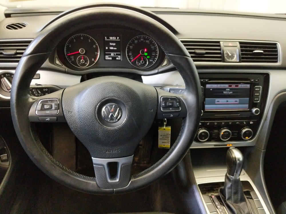 2012 Volkswagen Passat - Driver Dash